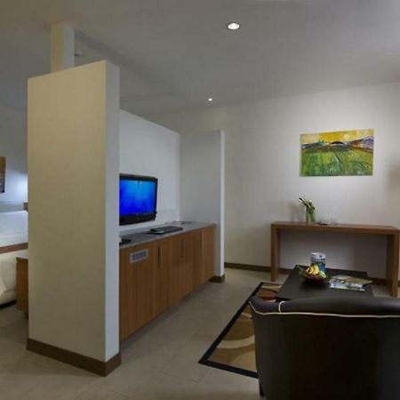 Gloria Swiss Hotel & Apartment Szandakan Kültér fotó