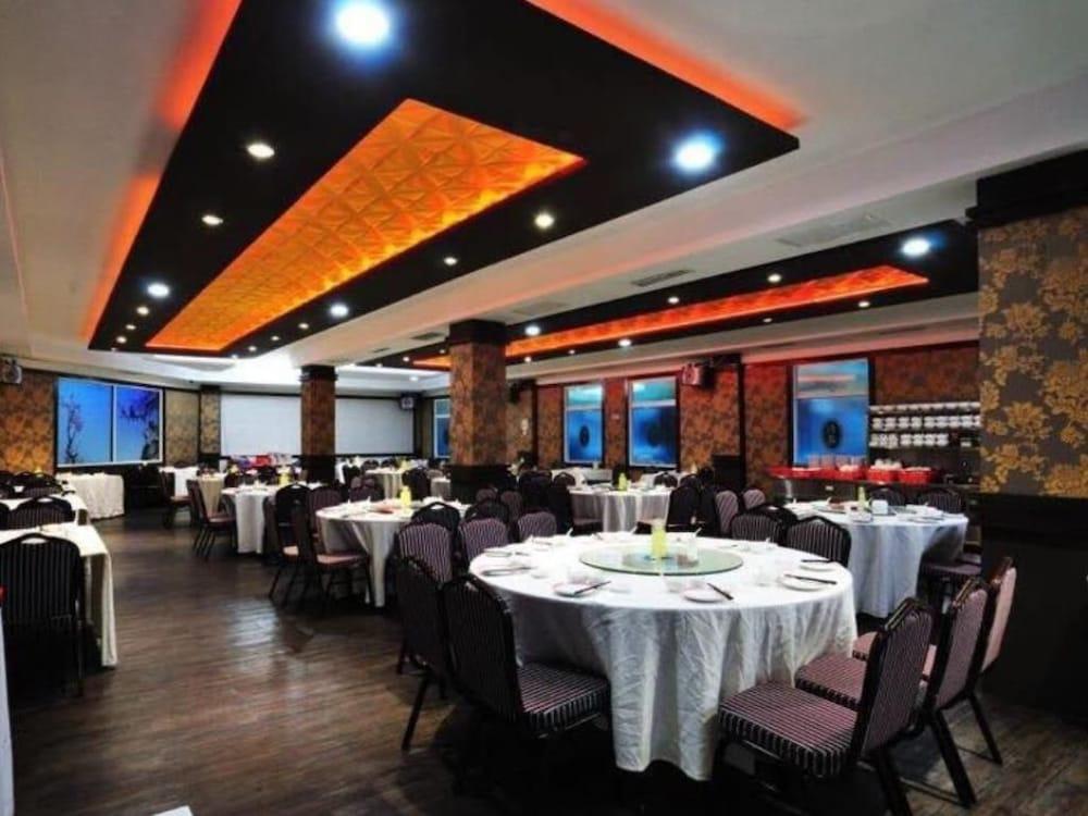 Gloria Swiss Hotel & Apartment Szandakan Kültér fotó
