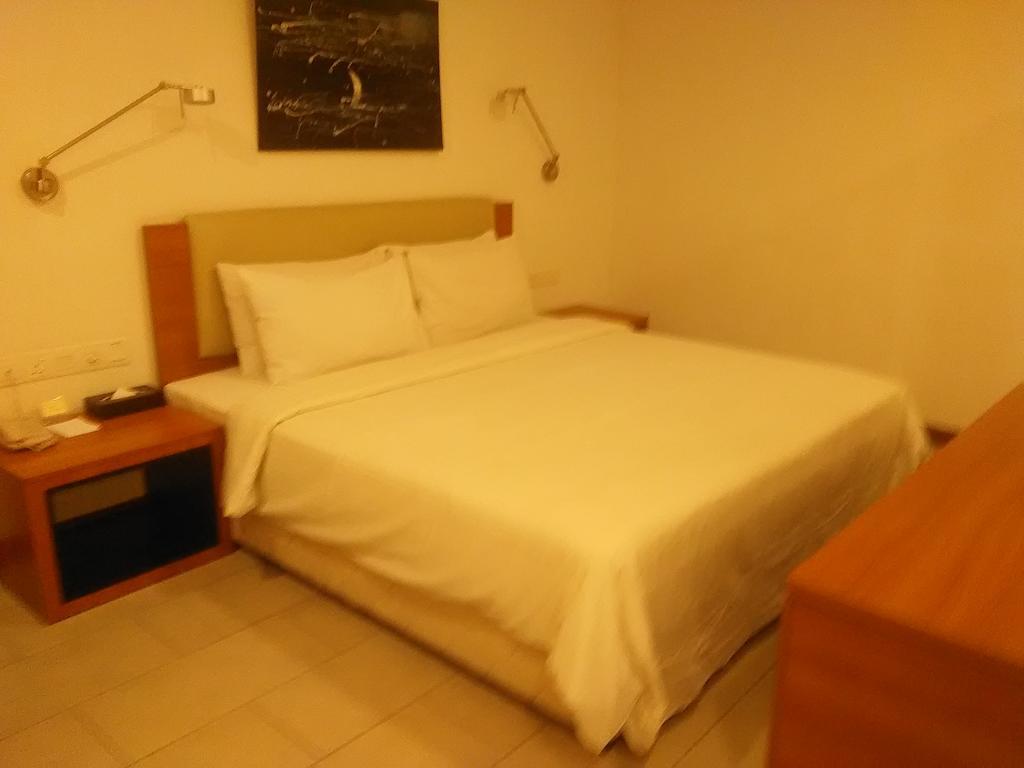 Gloria Swiss Hotel & Apartment Szandakan Kültér fotó
